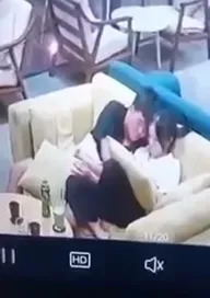 Cặp Đôi Làm Chuyện Ấy Trong Quán Trà Sữa