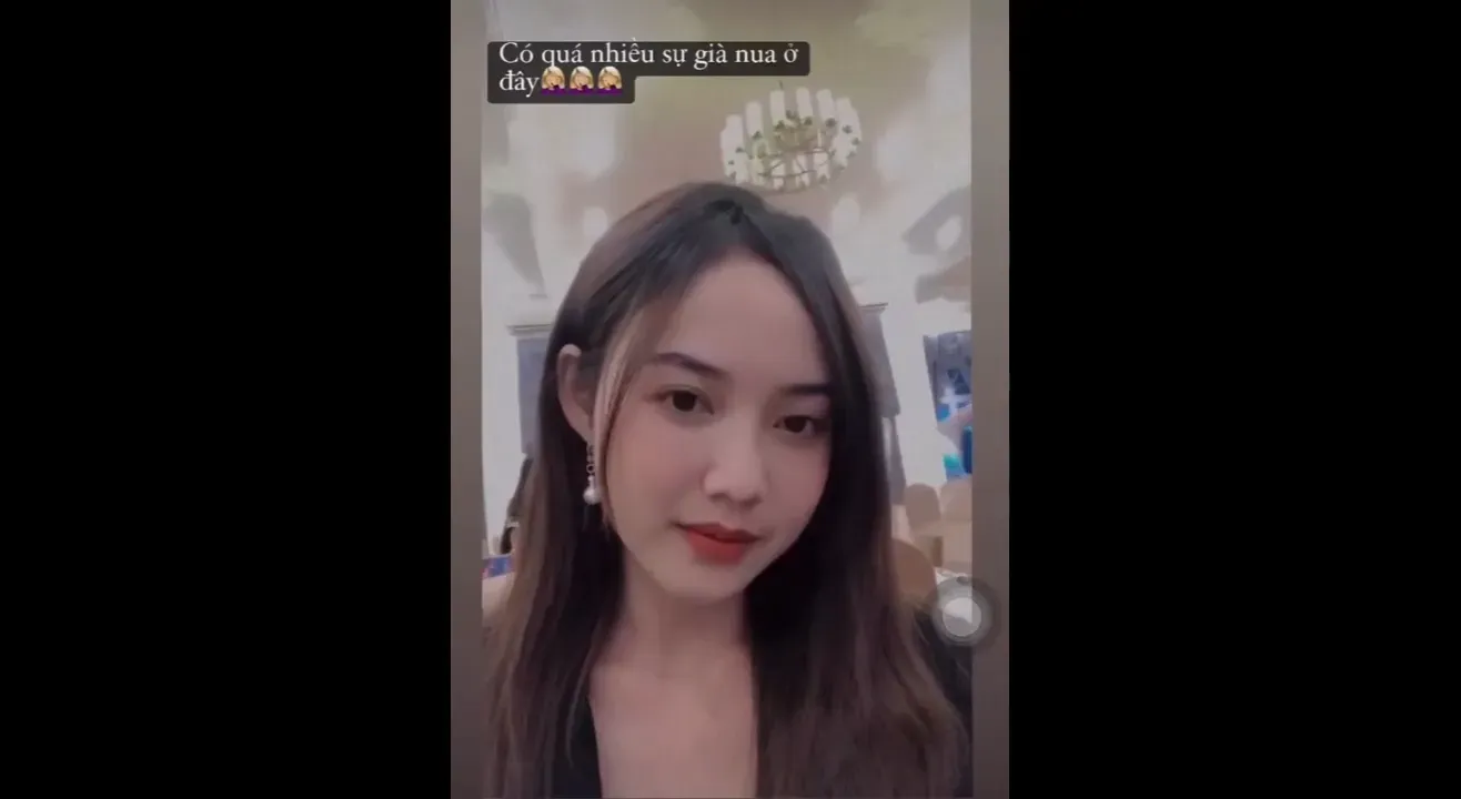 Clip Sex Đoàn Thị Vân Anh Gái Hà Nội Mặt Xinh Lồn Thơm Tho