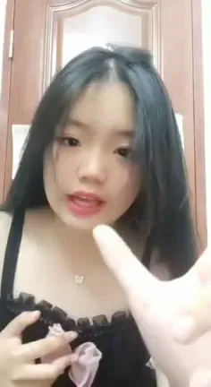 Clip Sex Hồng Mến 2k6 Múi Mít Thủ Dâm Vú Bự -