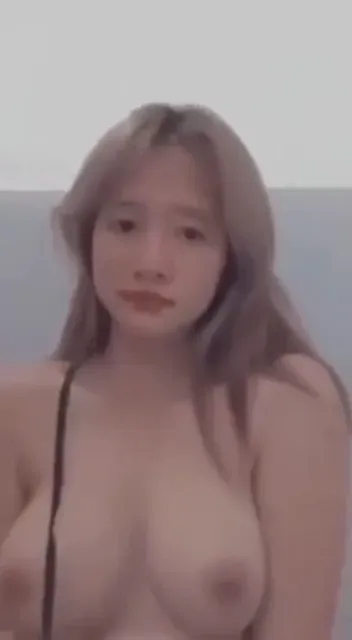 Clip Sex Hot Tiktoker Thương Thỏ 2k2 Show Vú Cực Đẹp