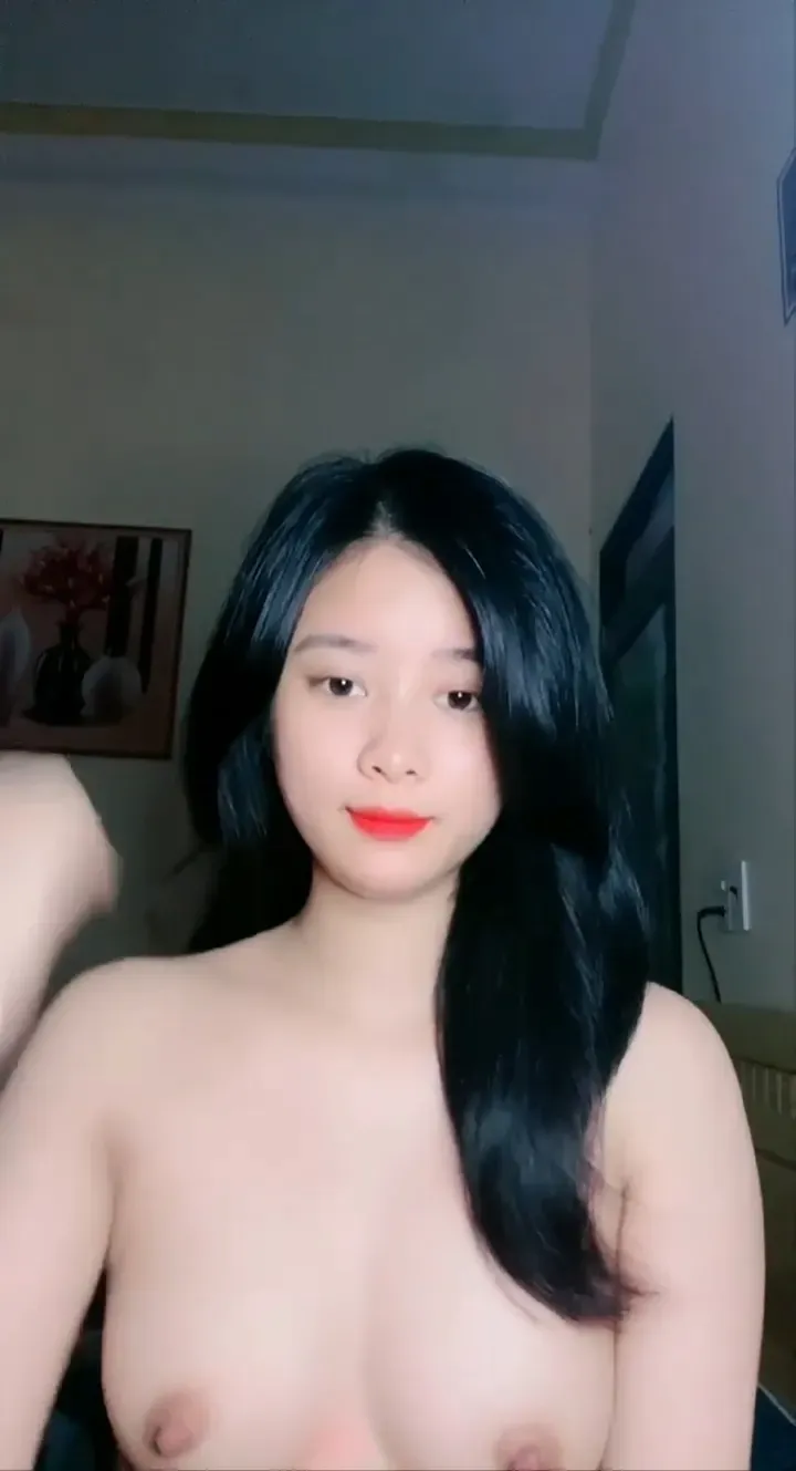 lip Sex Thuý Quỳnh Có Chồng Vẫn Show Hàng Với Trai Lạ