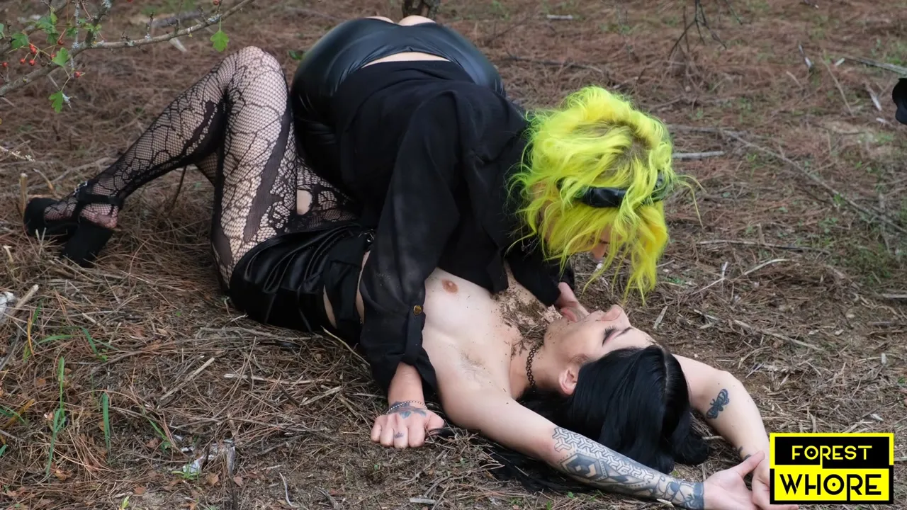 Woodland Whore Kaitlyn Katsaros Plays Filthy Outdoor Fuck Games with Mystery Dyke Slut